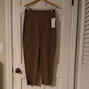 NWT Athleta Tan Straight Leg Women's Pants